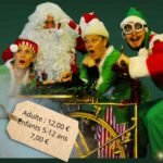 photo du père noël en compagnie de 3 autres personnes déguisées en lutin